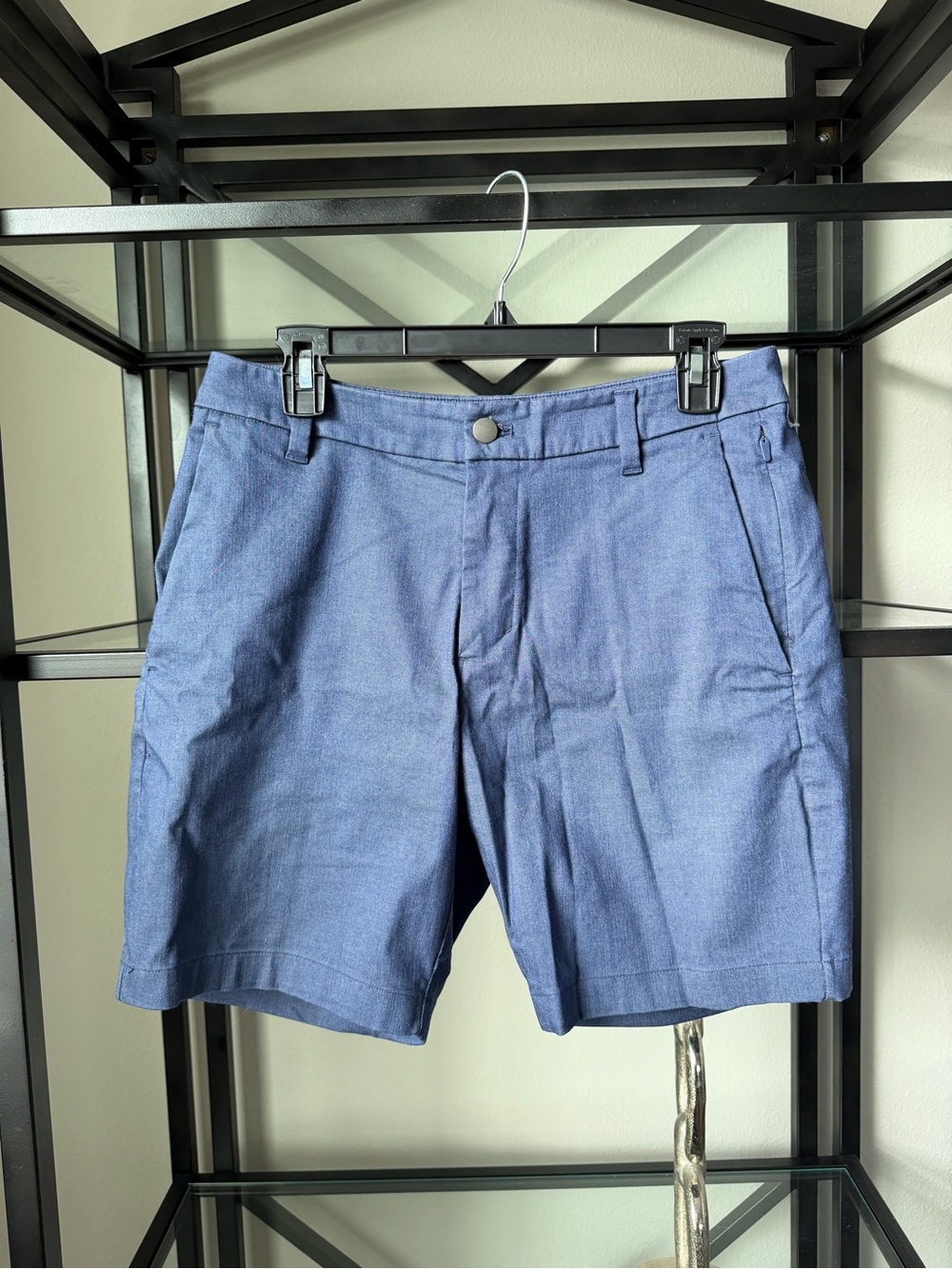 lululemon athletica Men's Slate Blue Flat-Front Shorts